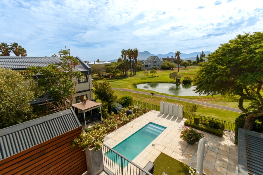 4 Bedroom Property for Sale in Greenways Golf Estate Western Cape